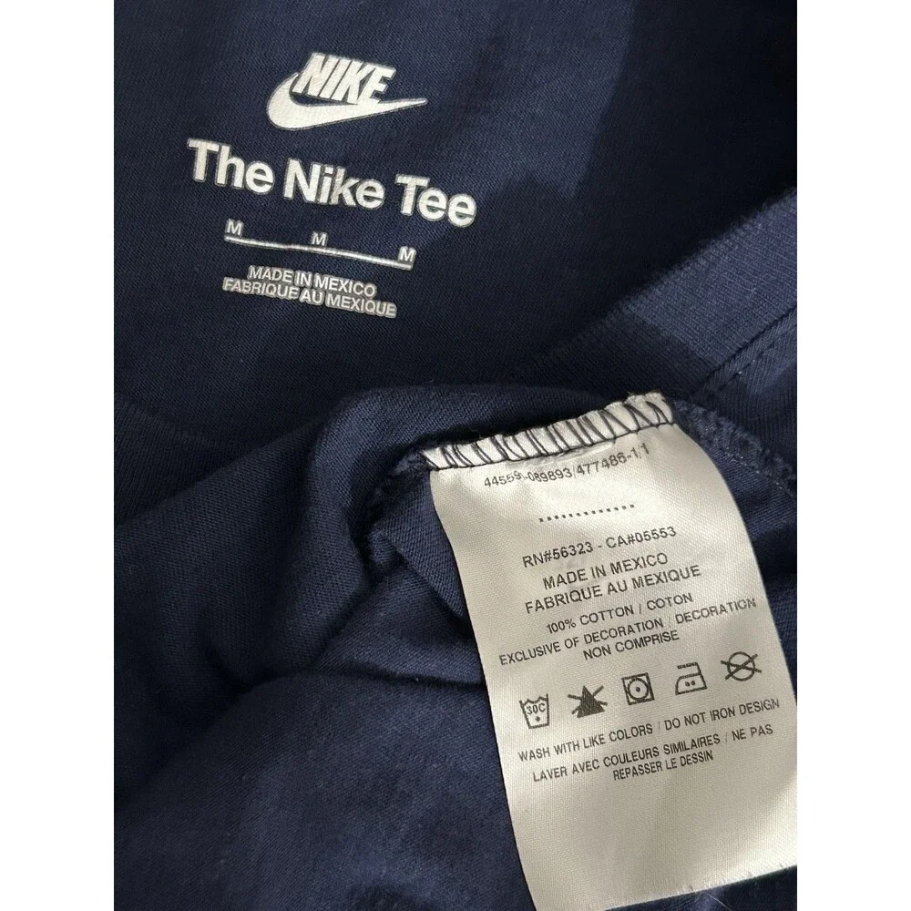Nike Sportswear Club Medium Mens Short Sleeve Shirt Navy Blue Embroidered Swoosh